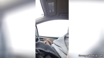 Blowjob from road slut in car