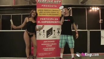 Public social experiment with Latin swingers