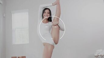 Flexible ballerina Emily Willis came to porn samples
