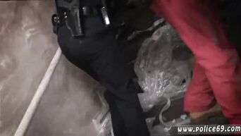Oral interracial sex with police beauties in abandoned house