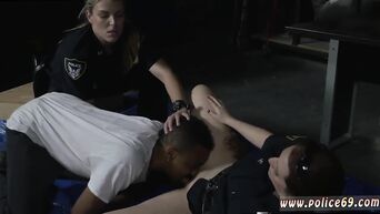 Black drug addict licks police pussies