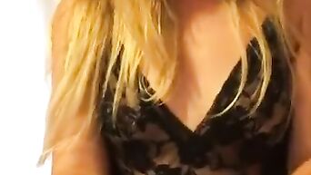 Amateur Oral from hot MILF